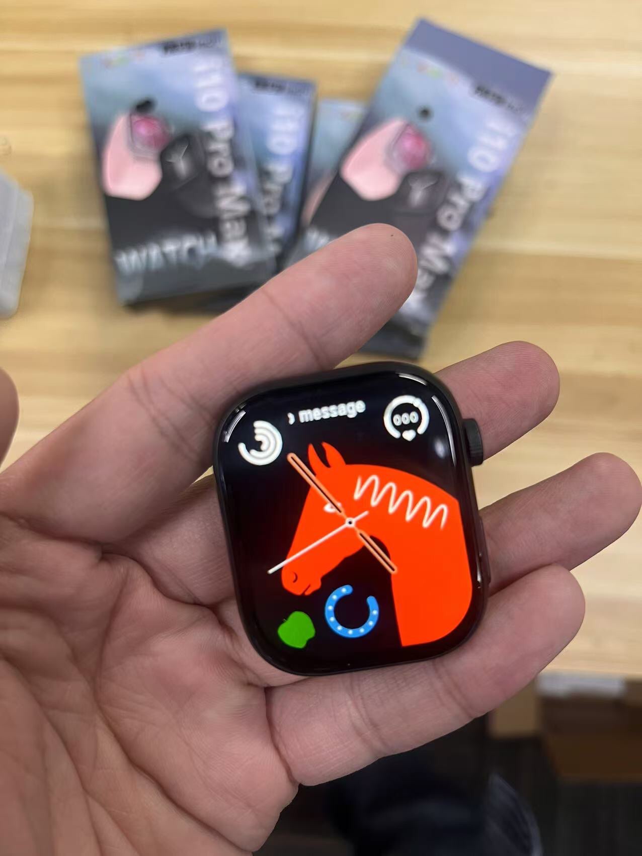 New i9 Premium Smart Watch - Thumbnail 3